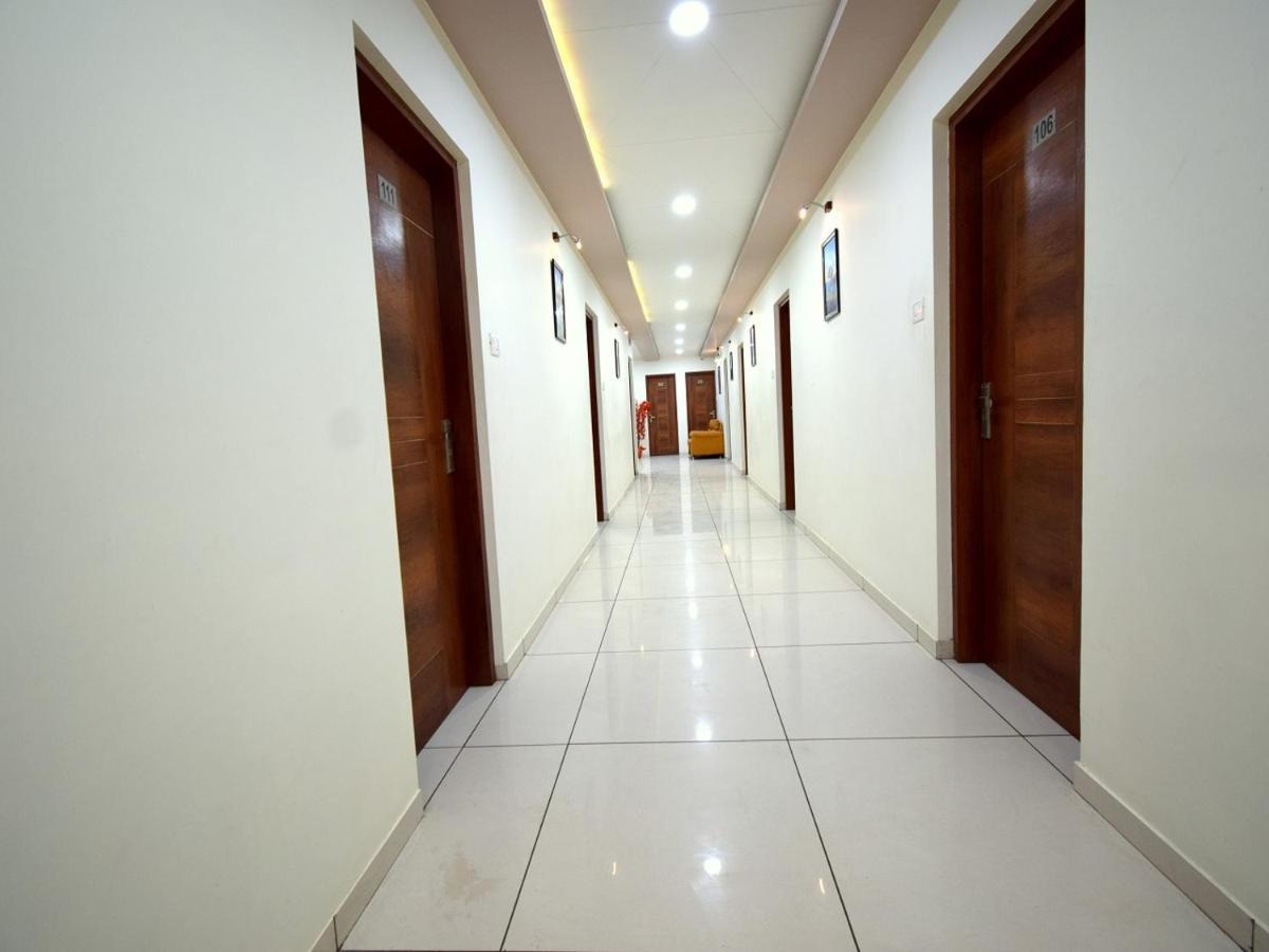 Hotel Embassy Kalol Dış mekan fotoğraf