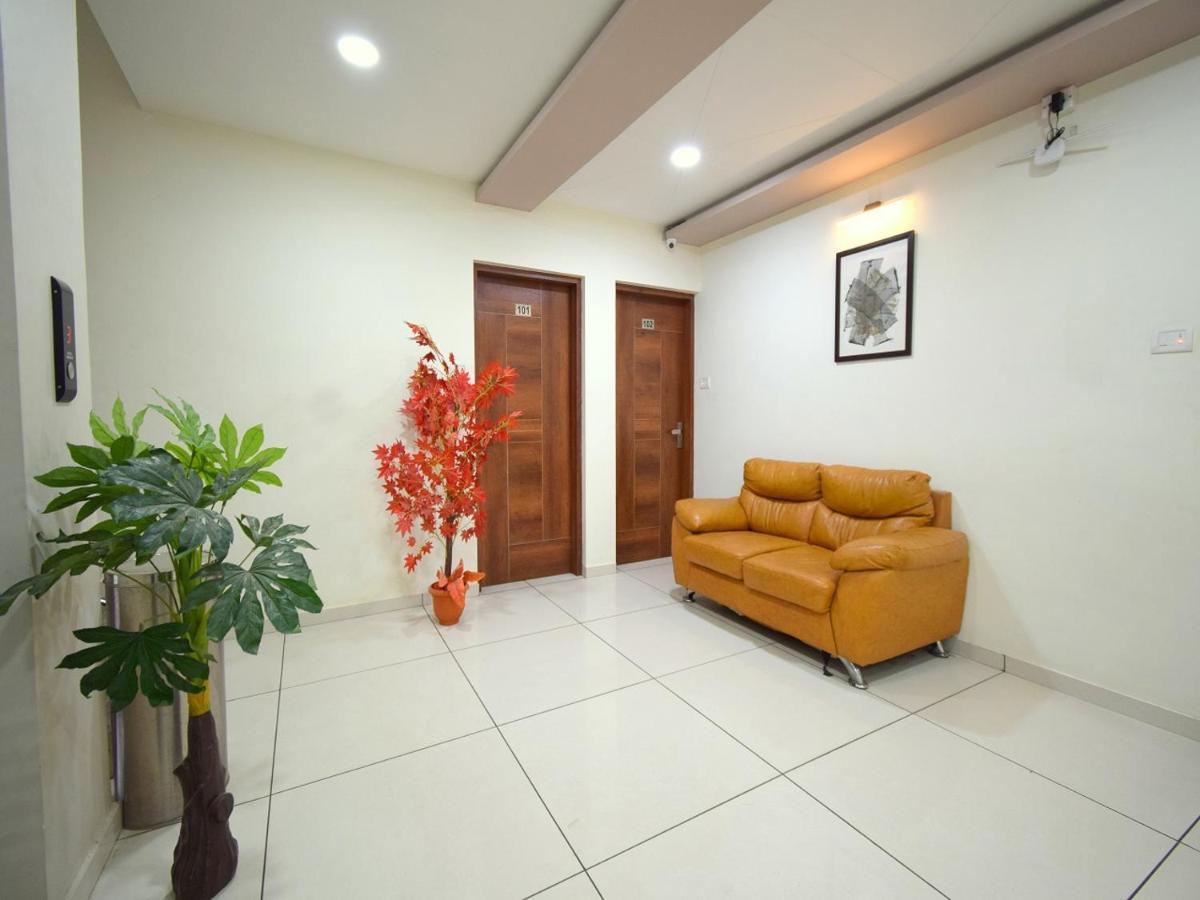 Hotel Embassy Kalol Dış mekan fotoğraf
