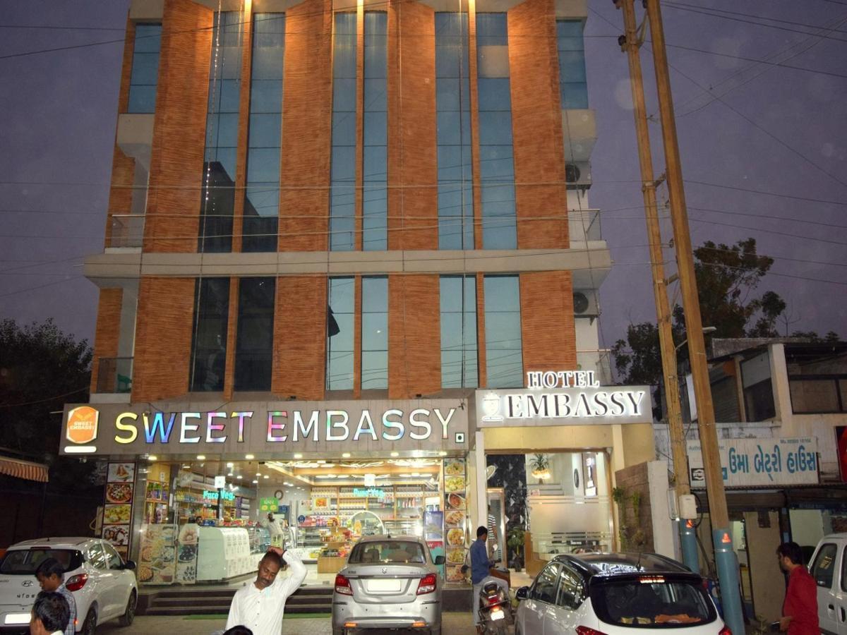 Hotel Embassy Kalol Dış mekan fotoğraf