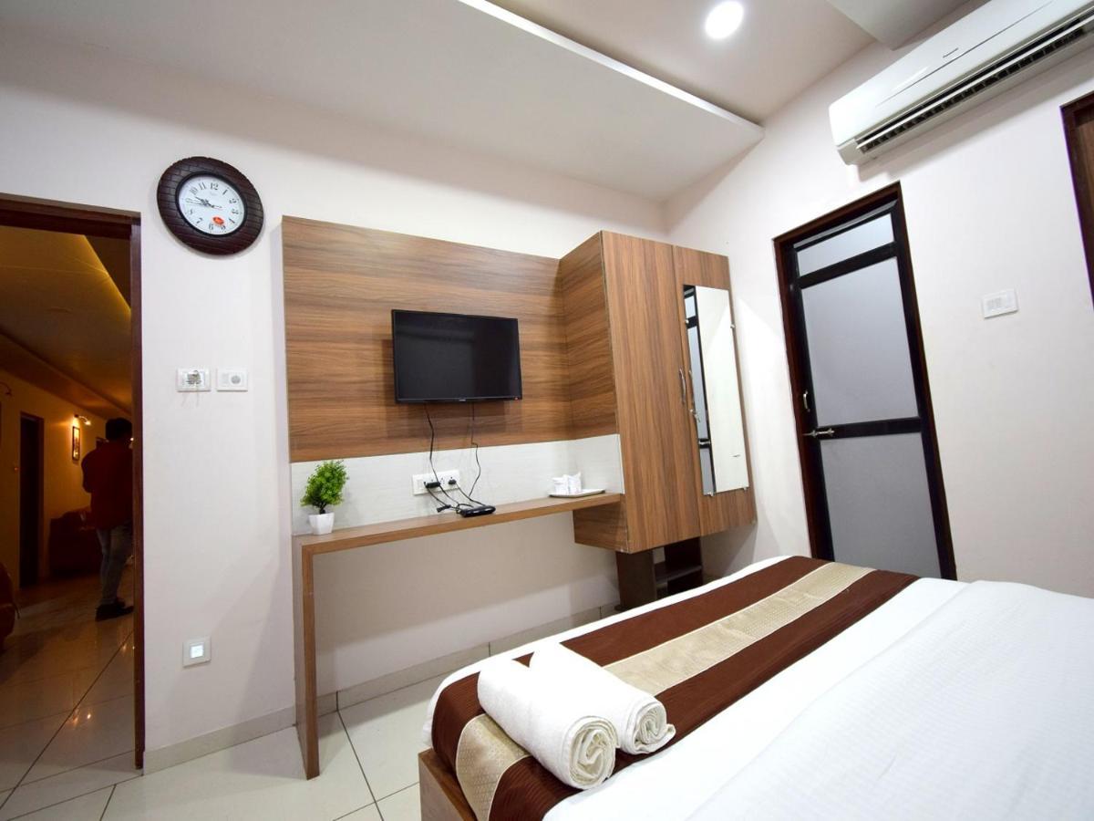 Hotel Embassy Kalol Dış mekan fotoğraf